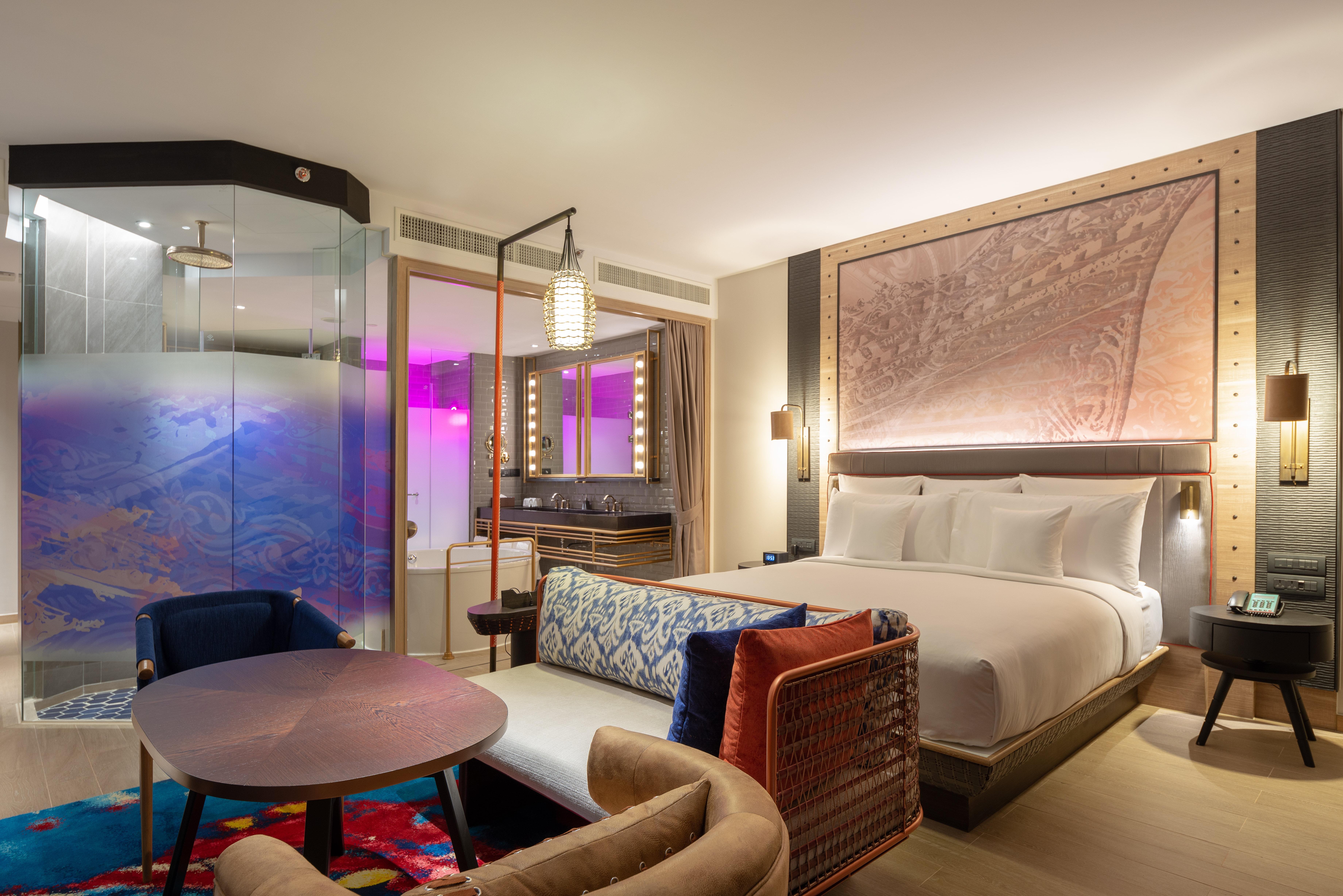Hotel Indigo Phuket Patong By Ihg Ngoại thất bức ảnh A suite at the W London