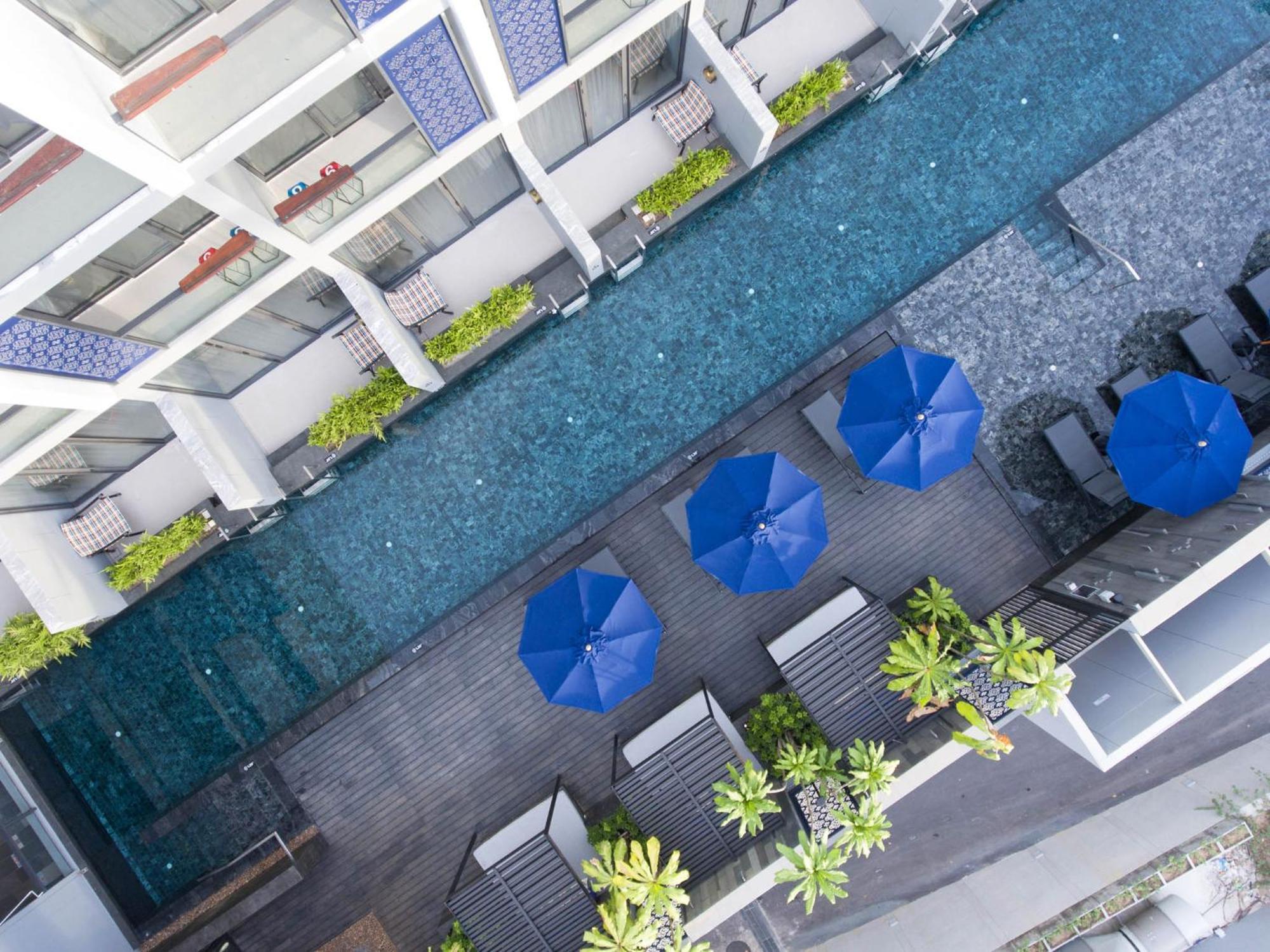 Hotel Indigo Phuket Patong By Ihg Ngoại thất bức ảnh The swimming pool at the hotel