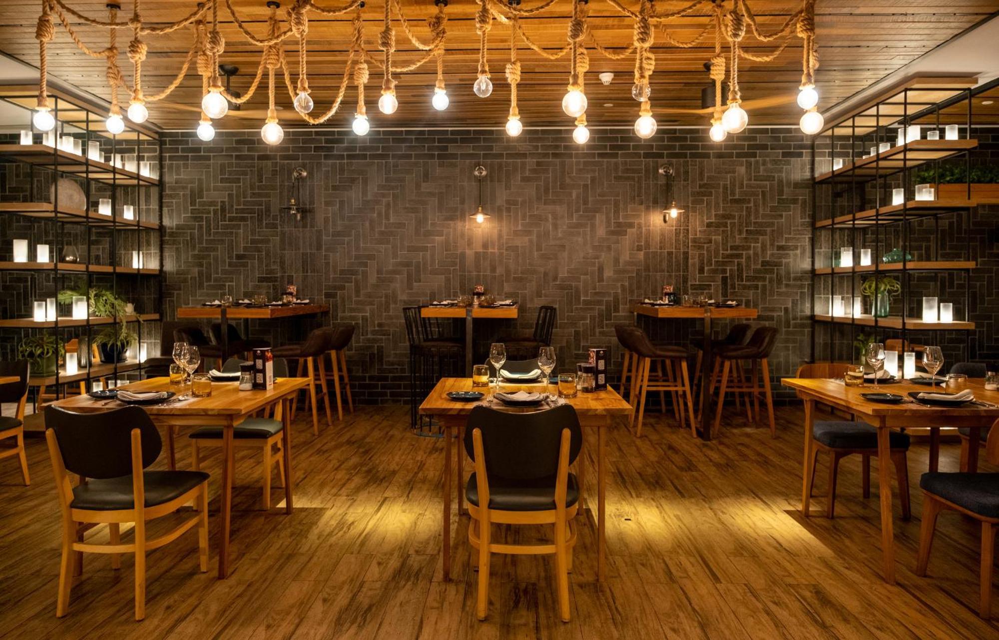Hotel Indigo Phuket Patong By Ihg Ngoại thất bức ảnh Restaurant interior
